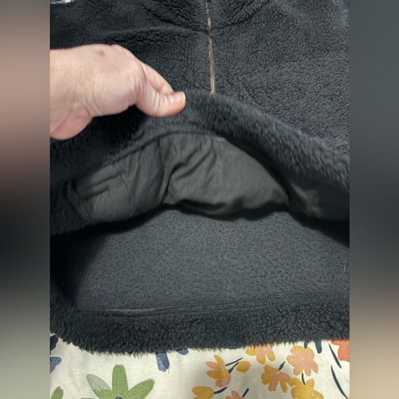 Super Cozy Abercrombie Teddy Zip Up Small - Picture 4 of 16
